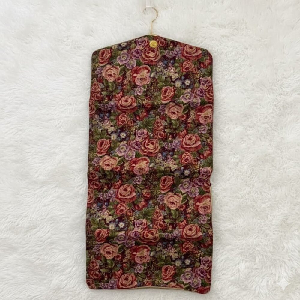 Vintage Floral Rose Tapestry Hanging Cosmetic Organizer Bag Foldable 34.5” x 15”